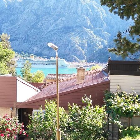 Sofi Apartment Kotor Luaran gambar