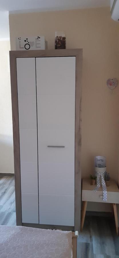 Sofi Apartment Kotor Luaran gambar