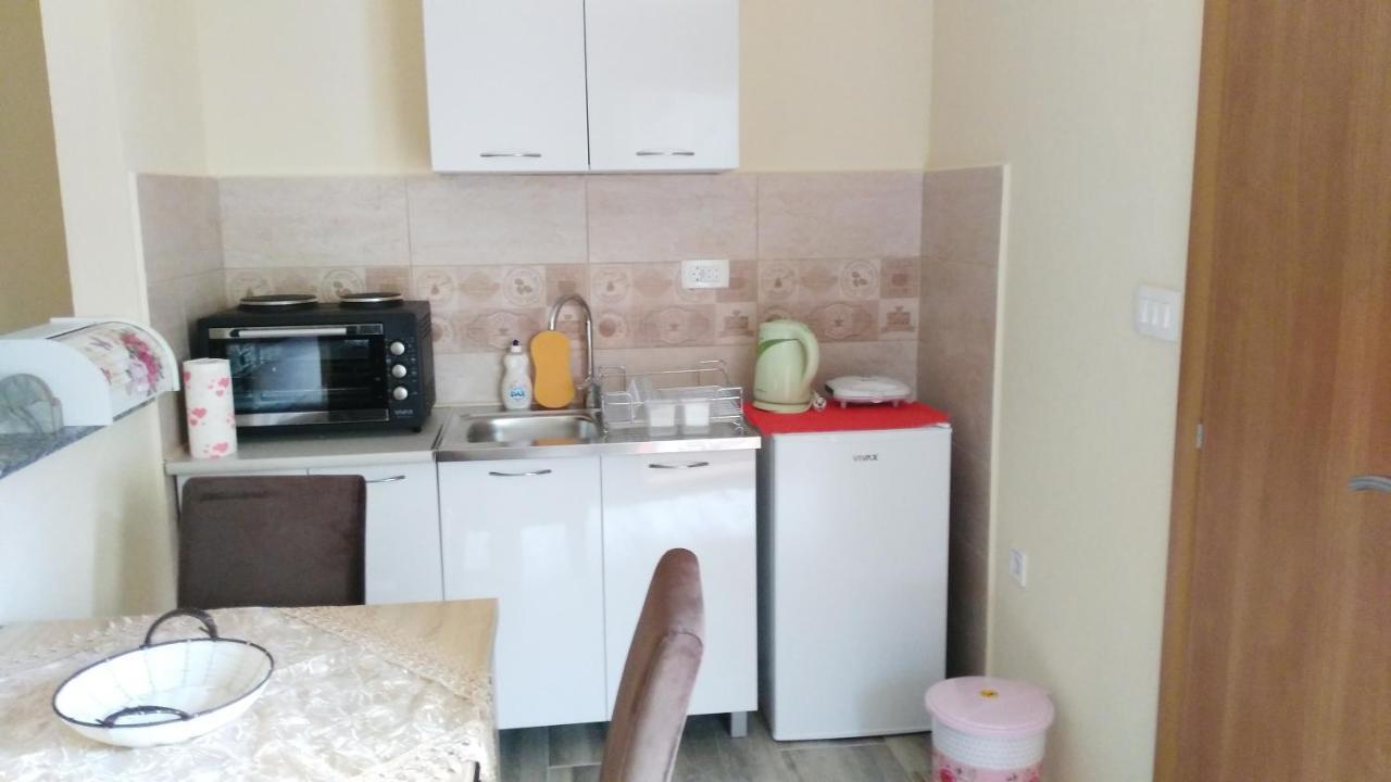 Sofi Apartment Kotor Luaran gambar